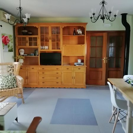 Casa Rural Abuela Maxi Riolobos ภายนอก รูปภาพ