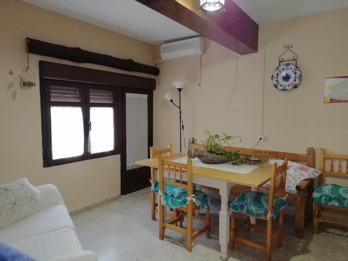 Casa Rural Abuela Maxi Riolobos ภายนอก รูปภาพ