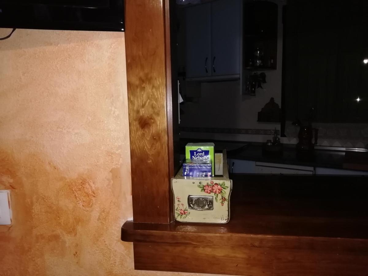 Casa Rural Abuela Maxi Riolobos ภายนอก รูปภาพ
