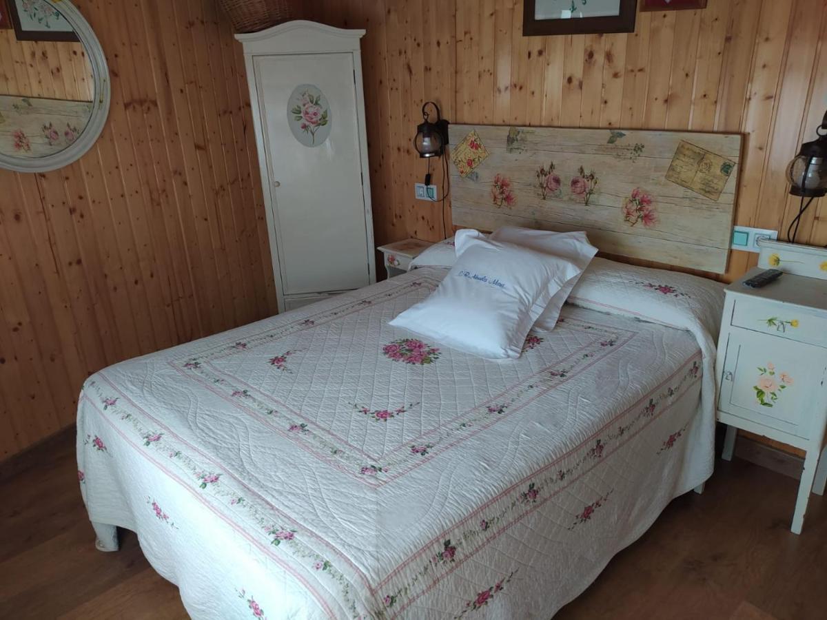 Casa Rural Abuela Maxi Riolobos ภายนอก รูปภาพ