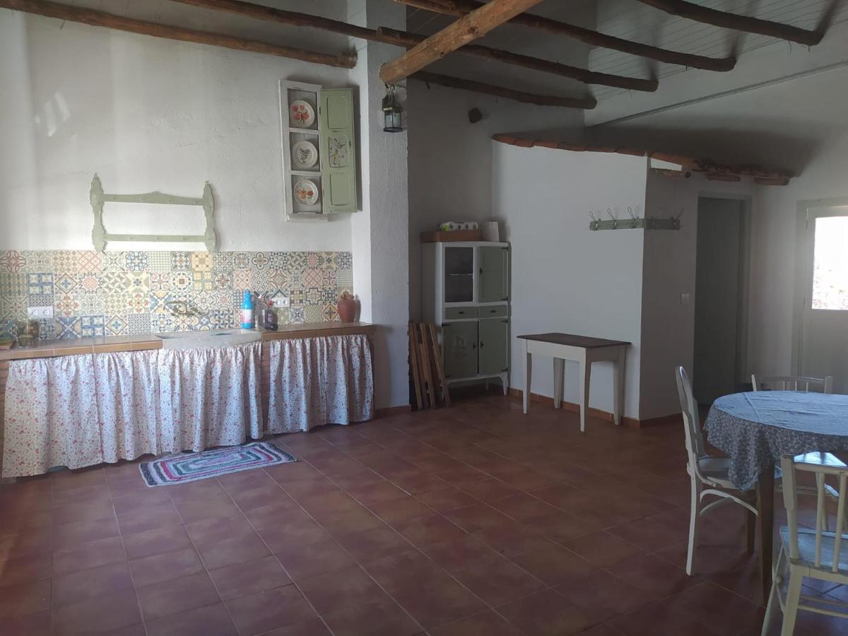 Casa Rural Abuela Maxi Riolobos ภายนอก รูปภาพ