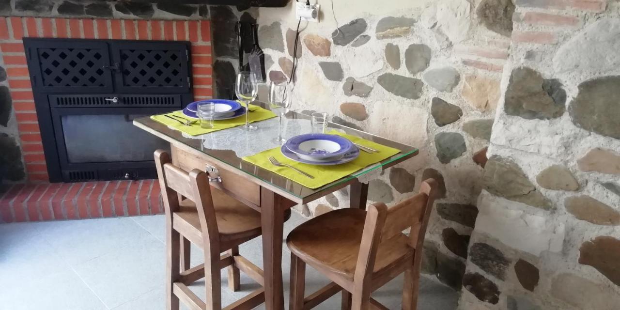 Casa Rural Abuela Maxi Riolobos ภายนอก รูปภาพ