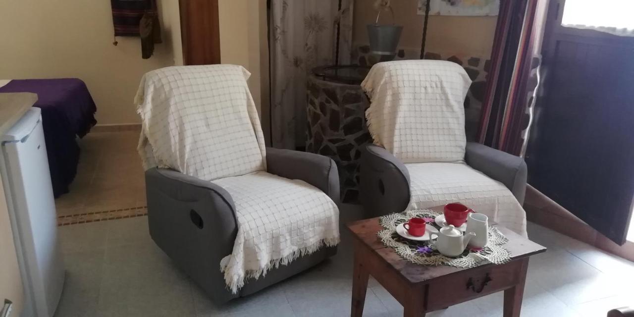 Casa Rural Abuela Maxi Riolobos ภายนอก รูปภาพ