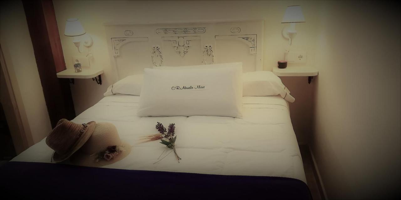 Casa Rural Abuela Maxi Riolobos ภายนอก รูปภาพ