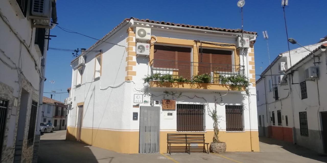 Casa Rural Abuela Maxi Riolobos ภายนอก รูปภาพ
