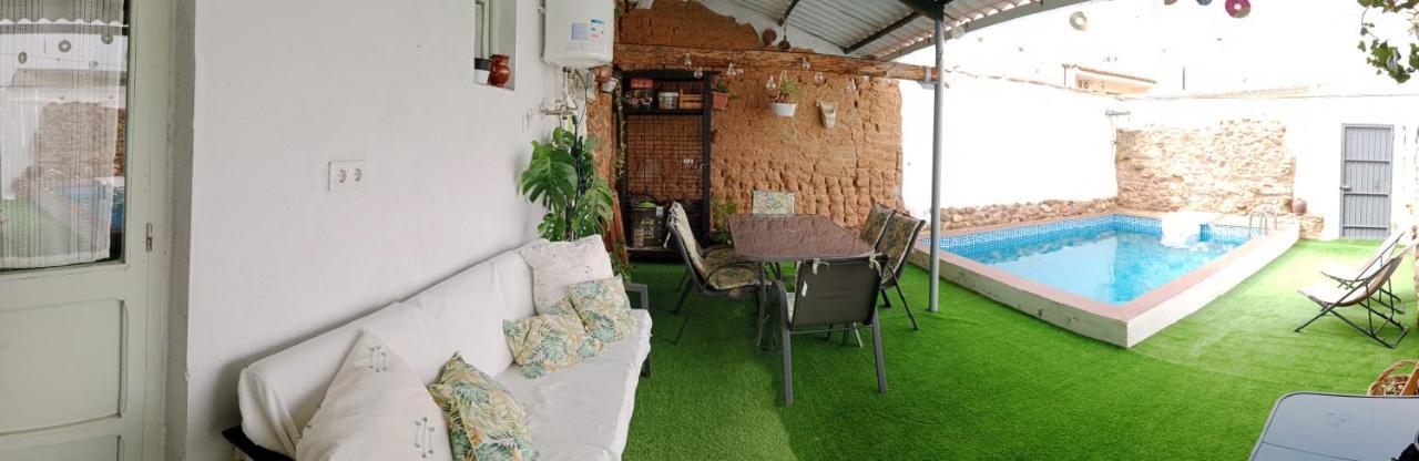 Casa Rural Abuela Maxi Riolobos ภายนอก รูปภาพ