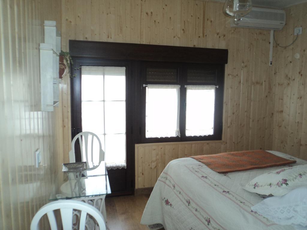 Casa Rural Abuela Maxi Riolobos ภายนอก รูปภาพ